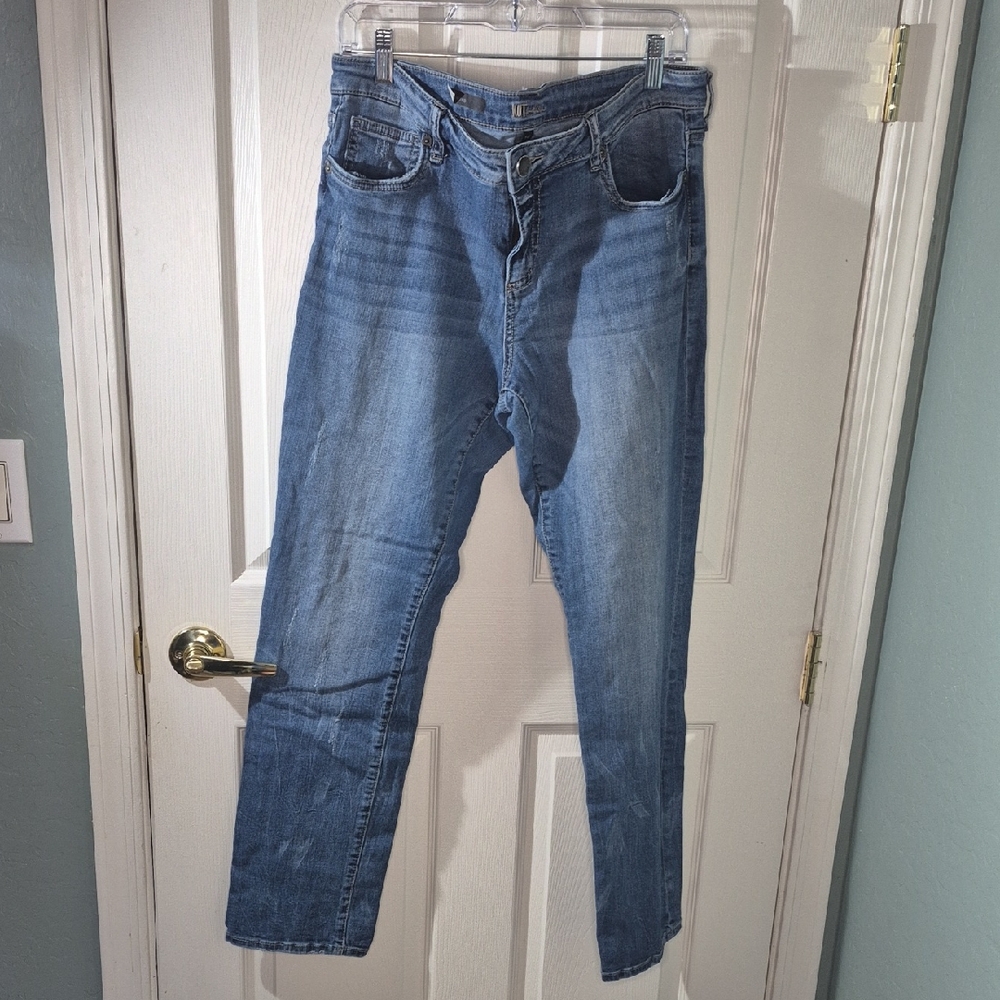 Kut from the Kloth Medium Blue Boyfriend Jeans